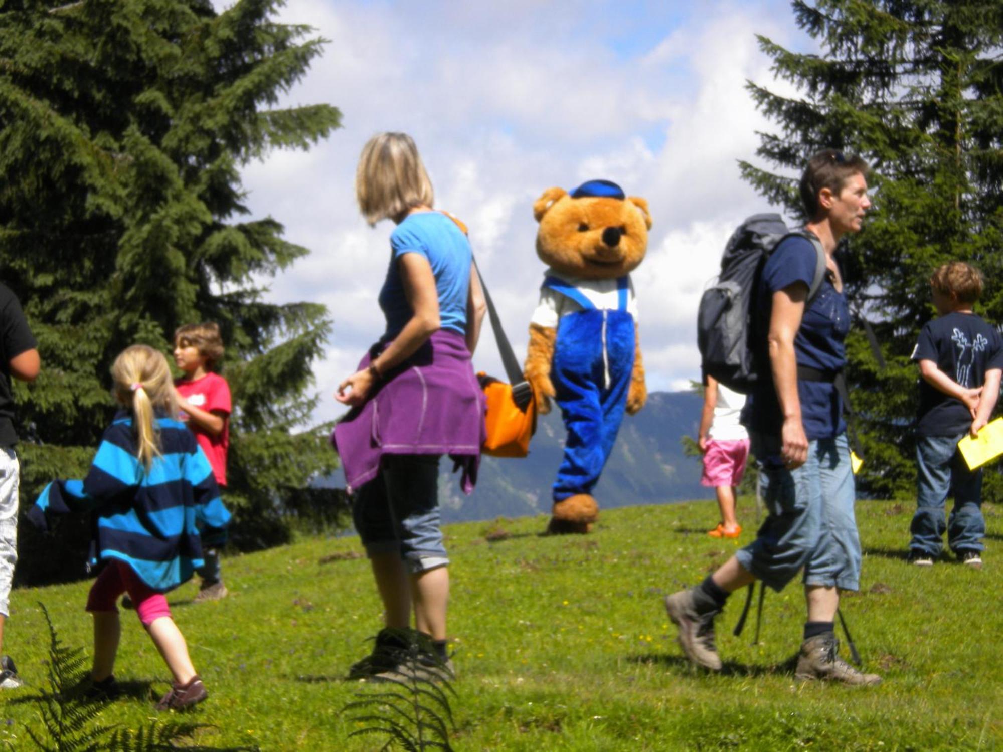 Dachstein West Hotel Gmbh-Kirchenwirt Russbach Русбах-ам-Пас-Гшютт Экстерьер фото