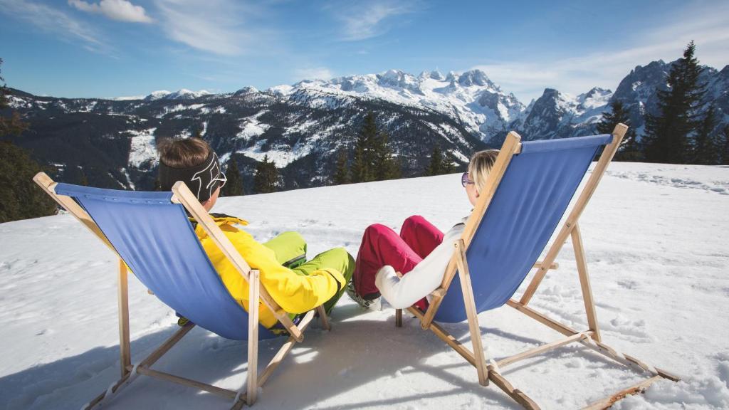 Dachstein West Hotel Gmbh-Kirchenwirt Russbach Русбах-ам-Пас-Гшютт Экстерьер фото